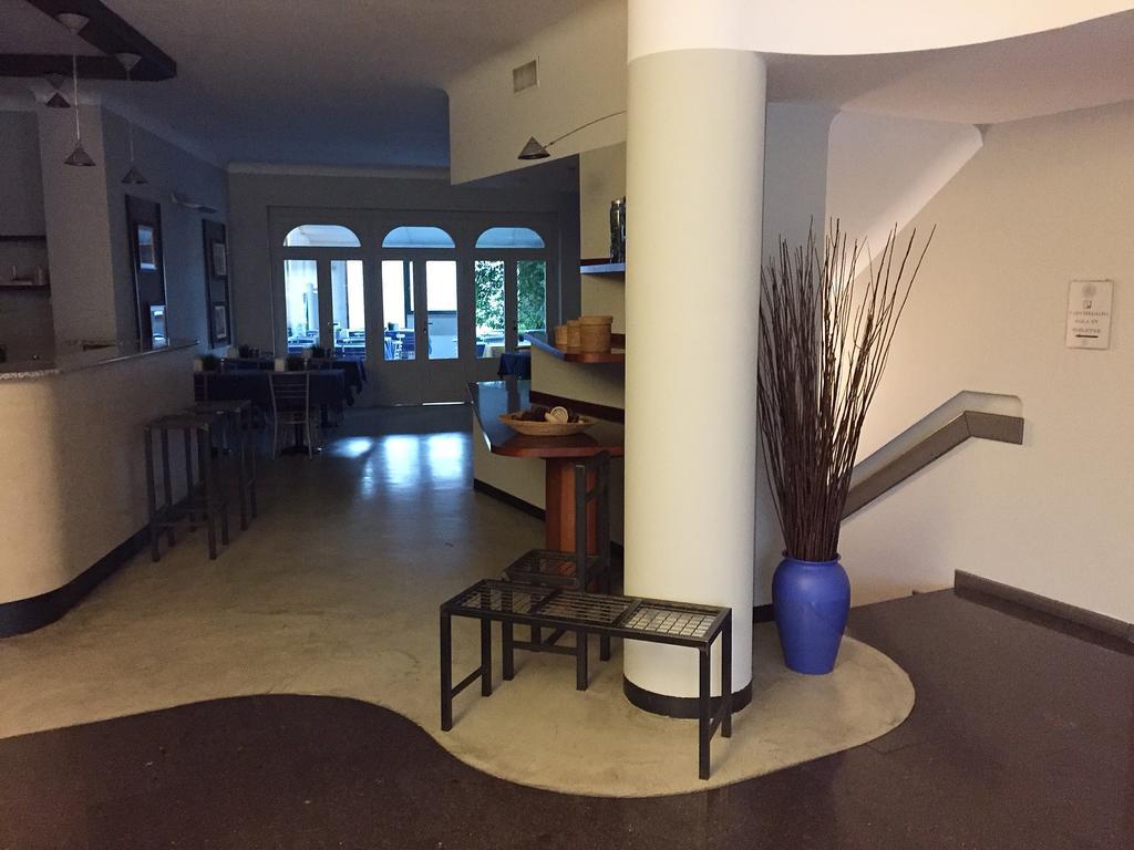 Albergo Della Corona Binasco Kültér fotó