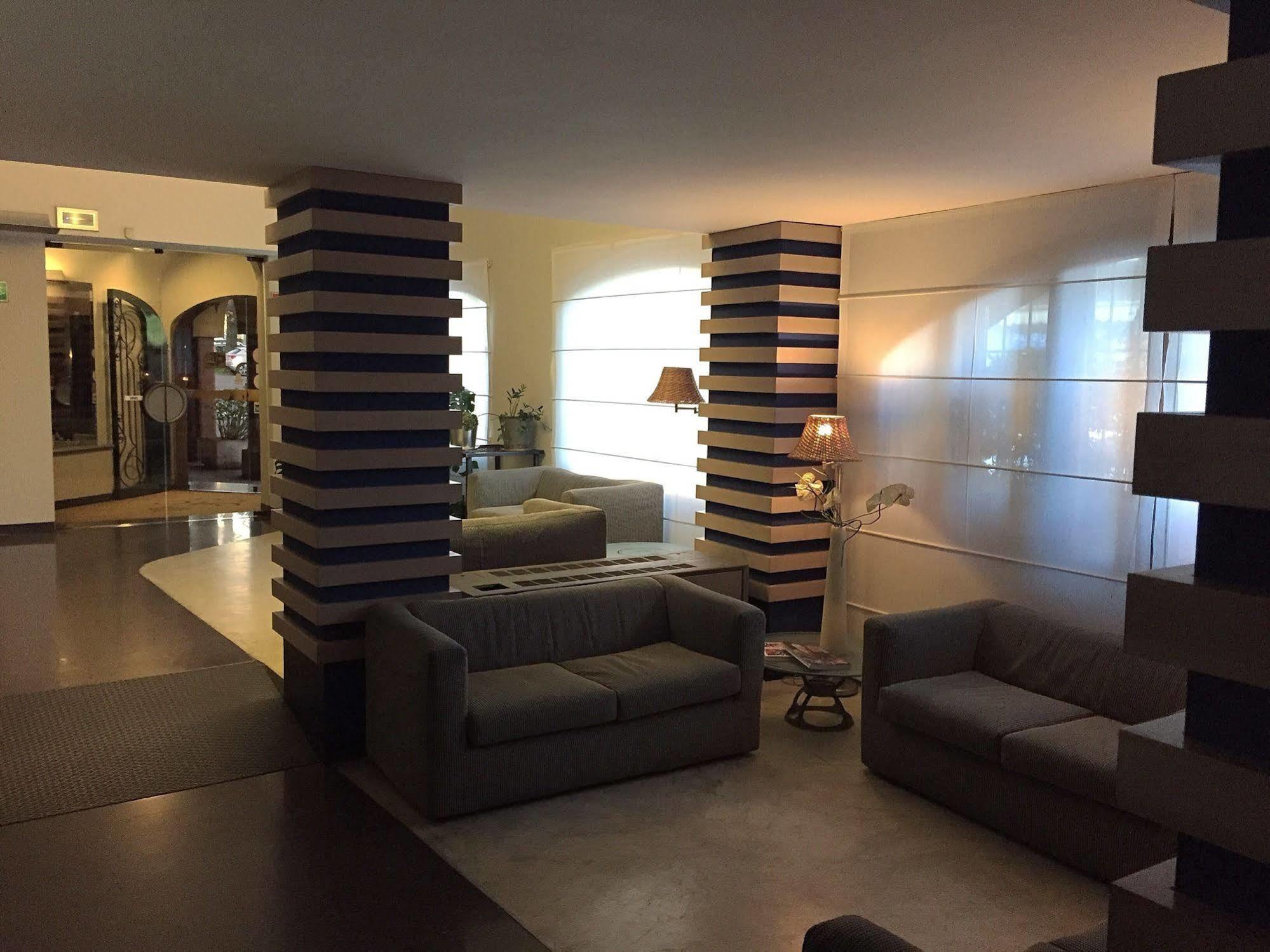Albergo Della Corona Binasco Kültér fotó